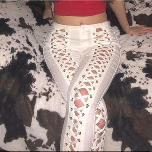 lace up white pants
